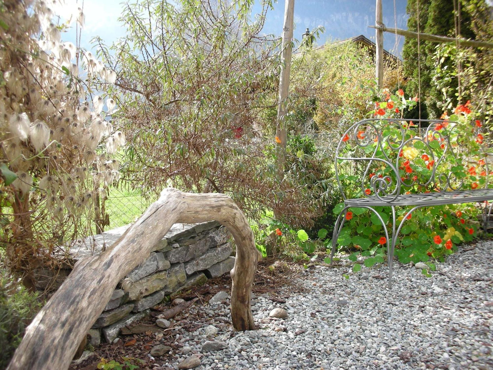 Dunkel Blaue Maus Bed & Breakfast Meiringen Bagian luar foto