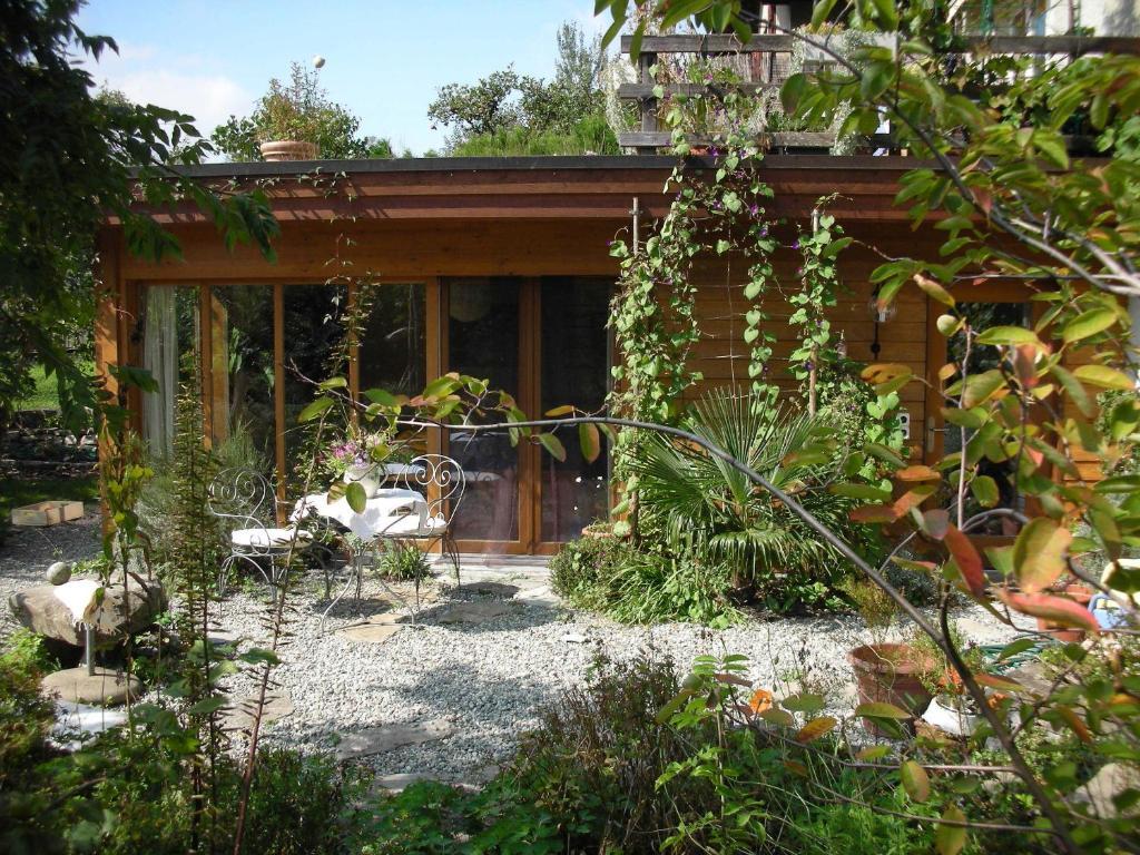 Dunkel Blaue Maus Bed & Breakfast Meiringen Bagian luar foto
