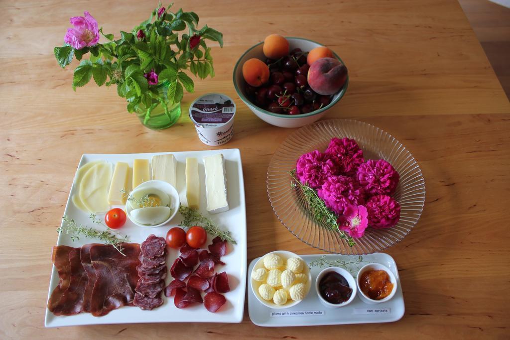 Dunkel Blaue Maus Bed & Breakfast Meiringen Bagian luar foto